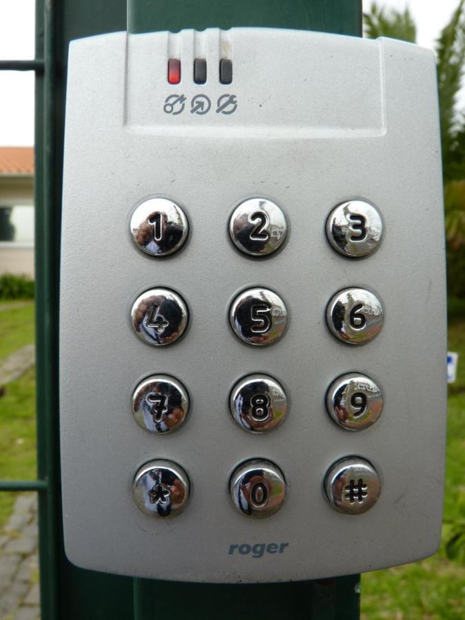 Azores Holidays House -B&B - Suites - Self Check-In Keyboard Ponta Delgada Exterior foto